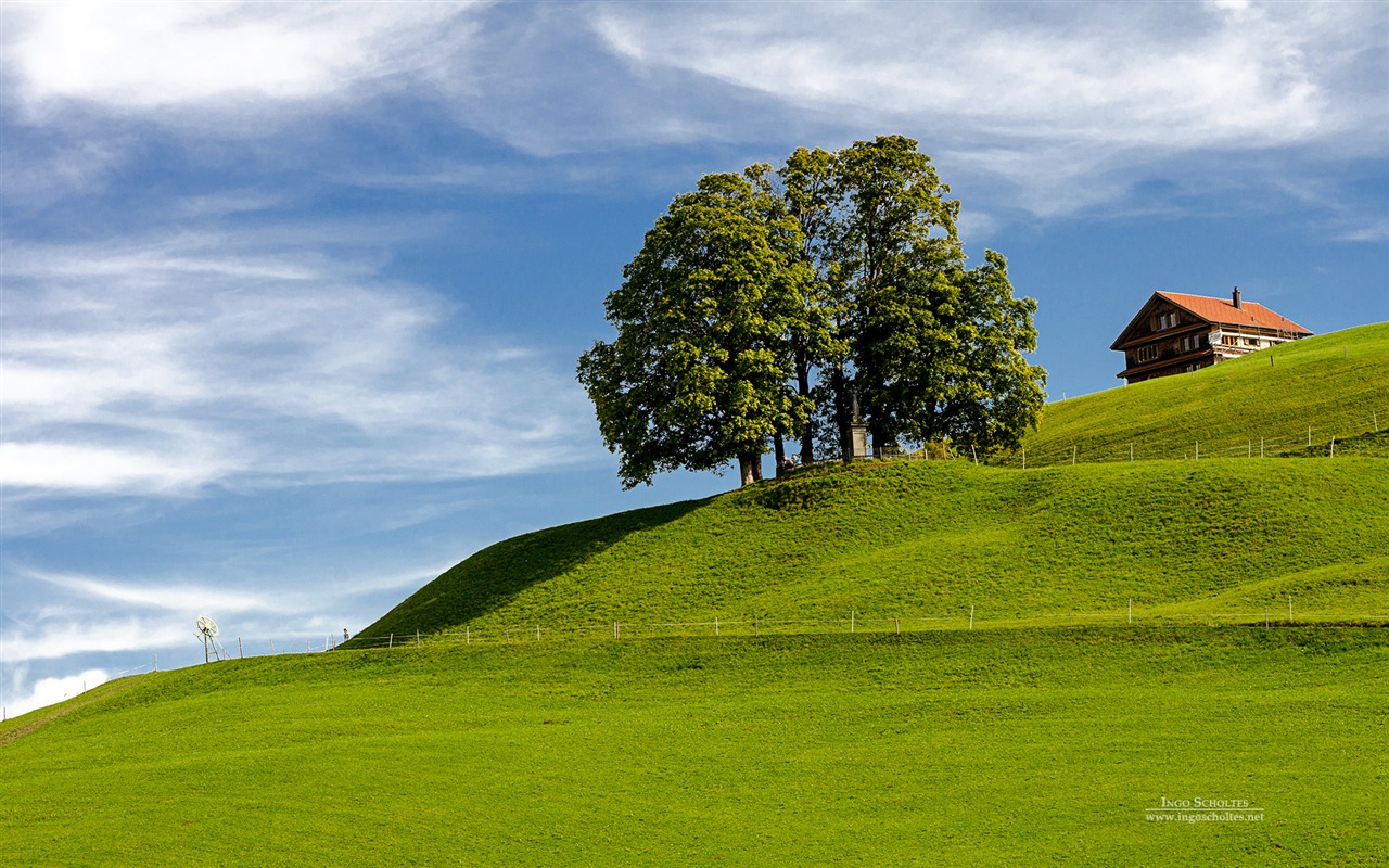 Windows 8 Theme Wallpaper: Scenic Europa #2 - 1280x800