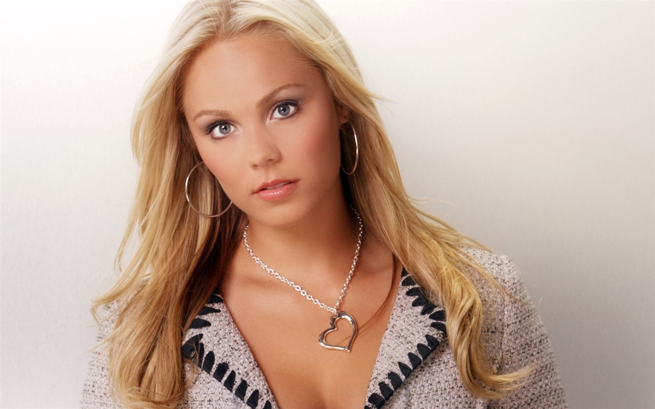 Laura Vandervoort HD tapety na plochu #6 - 1280x800