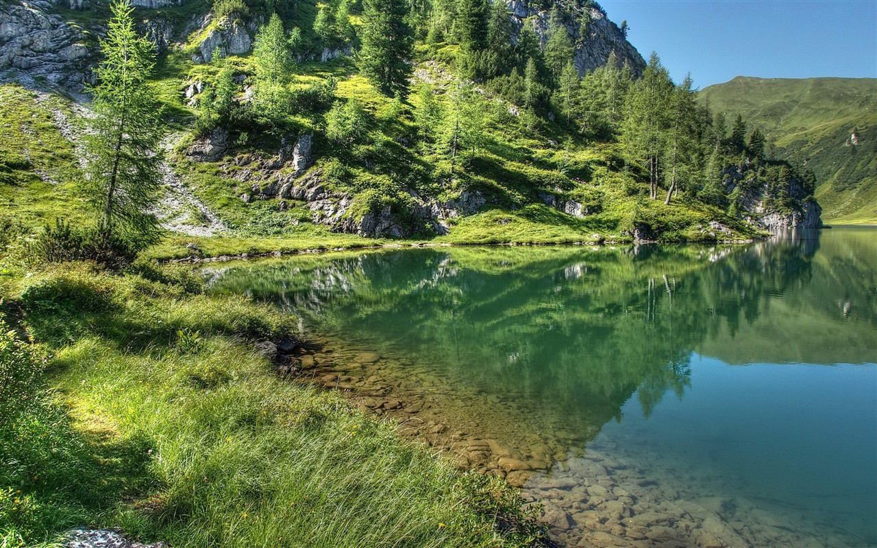 Réflexion dans le fond d'un paysage naturel de l'eau #10 - 1280x800