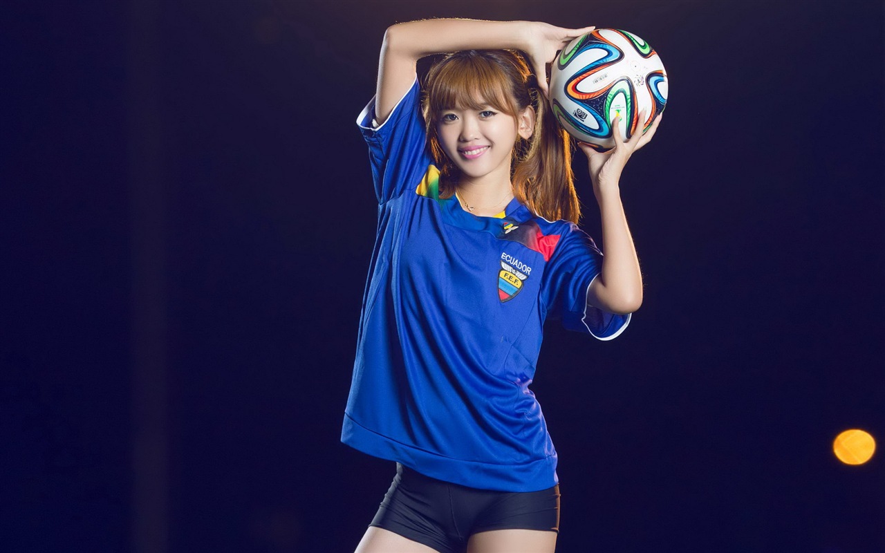 世界杯32强球衣，美女足球宝贝 高清壁纸3 - 1280x800