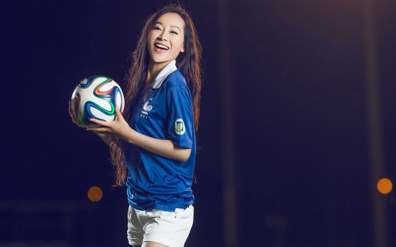 32 World Cup dresy, fotbalové dítě krásné dívky HD Tapety na plochu #20 - 1280x800