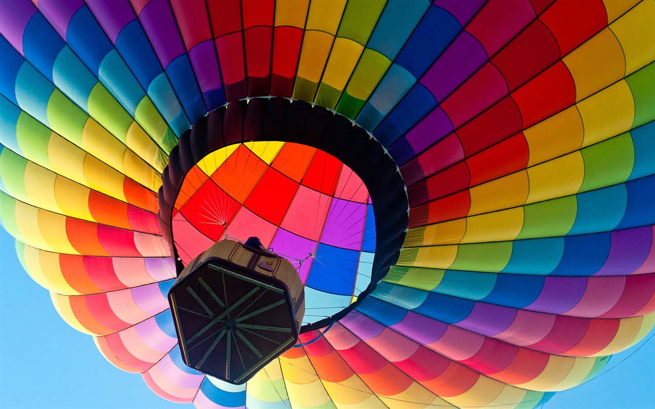 Rainbow hot air balloon, Windows 8 theme HD wallpapers #3 - 1280x800