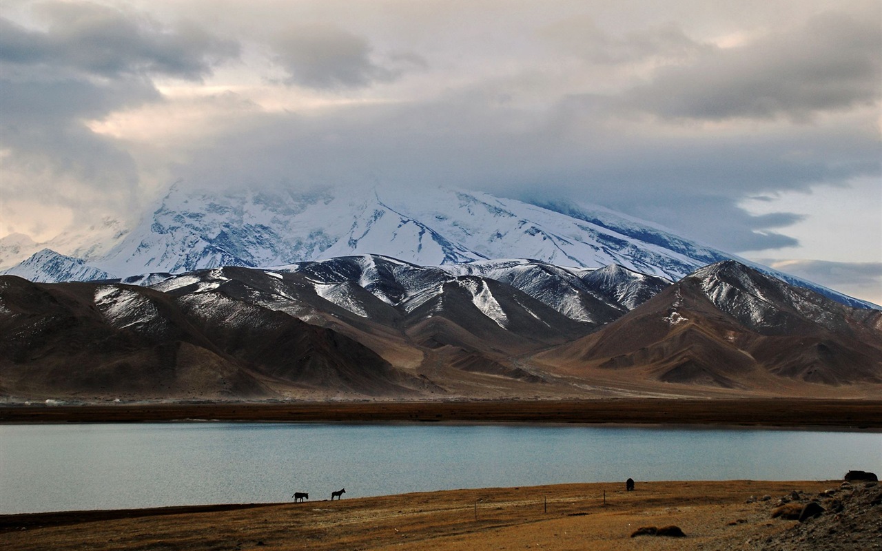 Pamirs krásné scenérie HD Tapety na plochu #12 - 1280x800