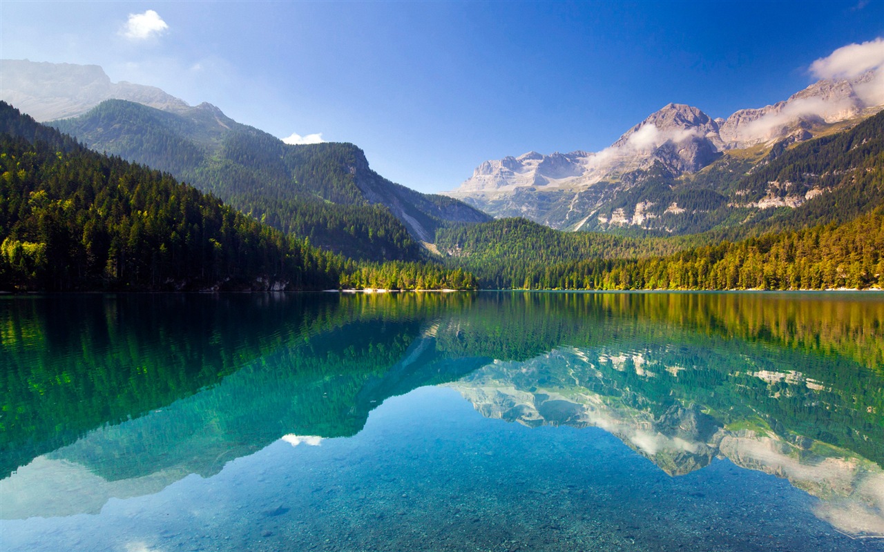 Lago tranquilo con la reflexión del agua, fondos de pantalla de Windows 8 HD #2 - 1280x800