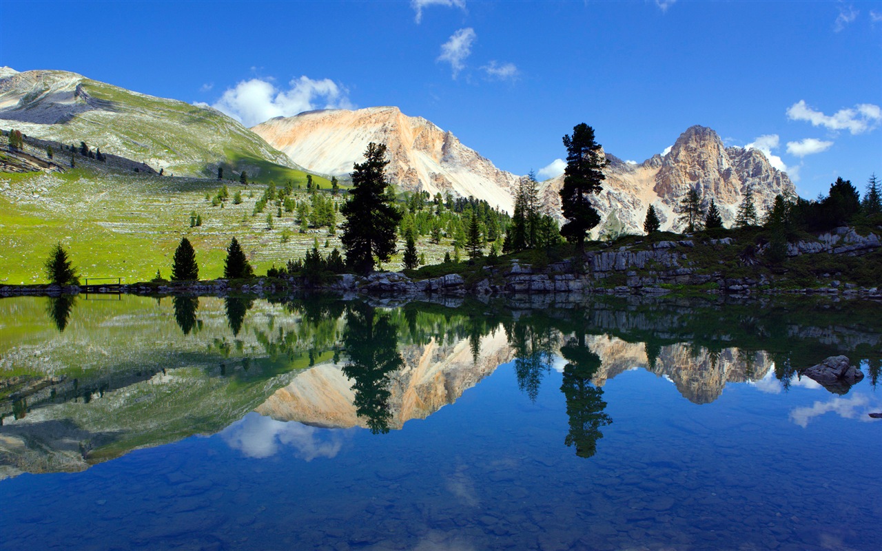 Lago tranquilo con la reflexión del agua, fondos de pantalla de Windows 8 HD #3 - 1280x800