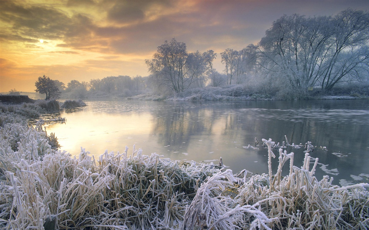 Hiver, neige, montagnes, lacs, arbres, routes fonds d'écran HD #8 - 1280x800