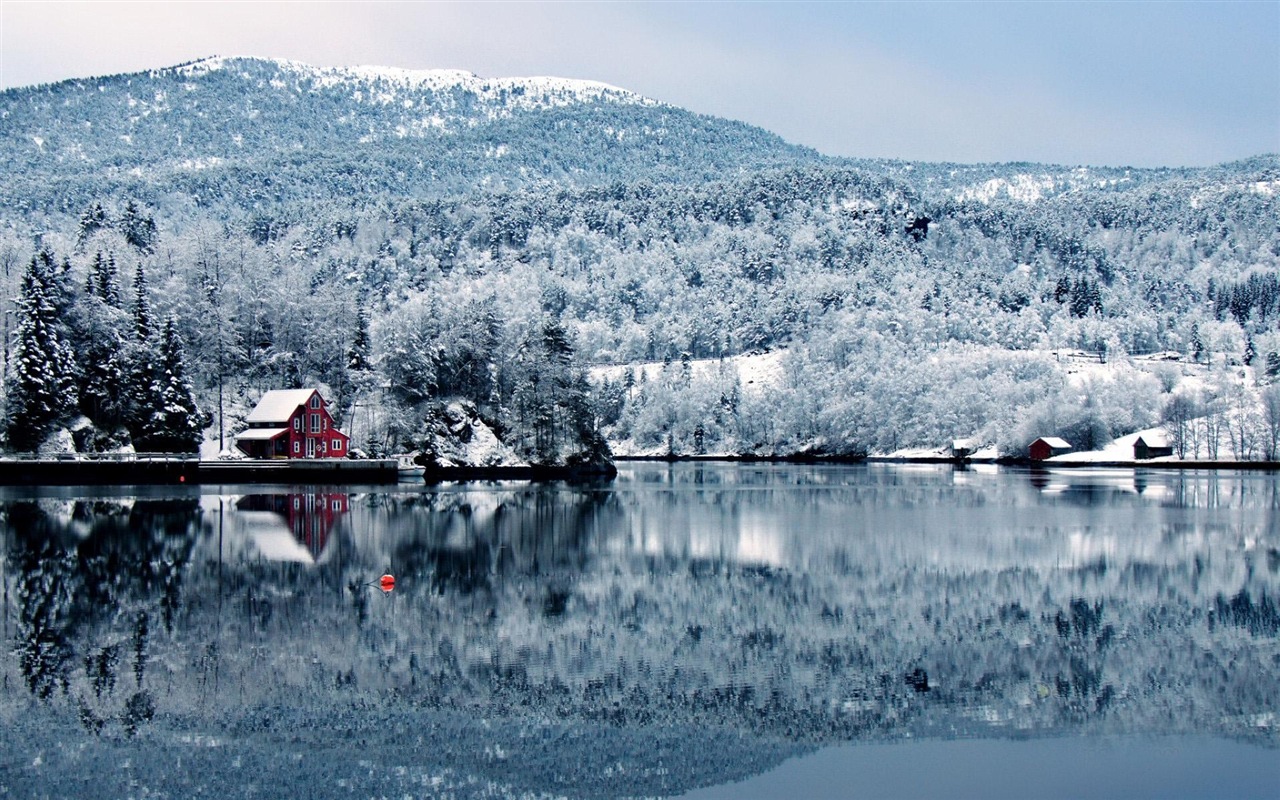 Zima, sníh, hory, jezera, stromy, silnice HD tapety na plochu #11 - 1280x800