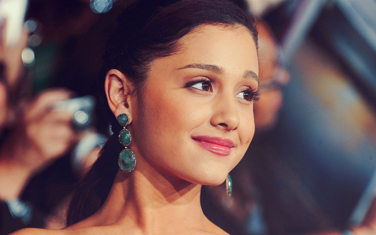 Ariana Grande HD tapety na plochu #1 - 1280x800