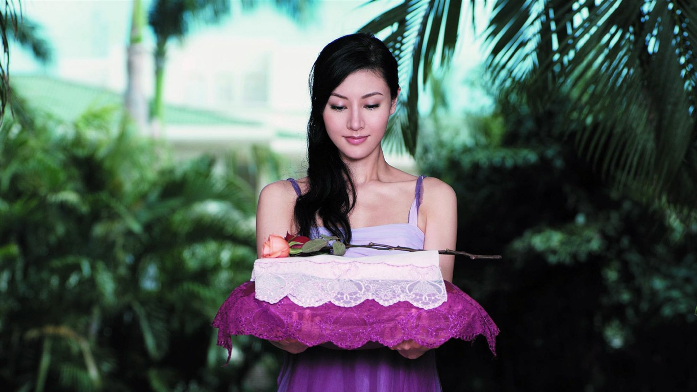 Michelle Reis Tapety Album #30 - 1366x768