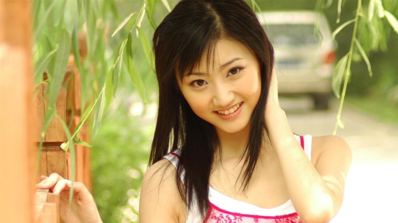 Pure Beauty JinTian wallpaper #32 - 1366x768