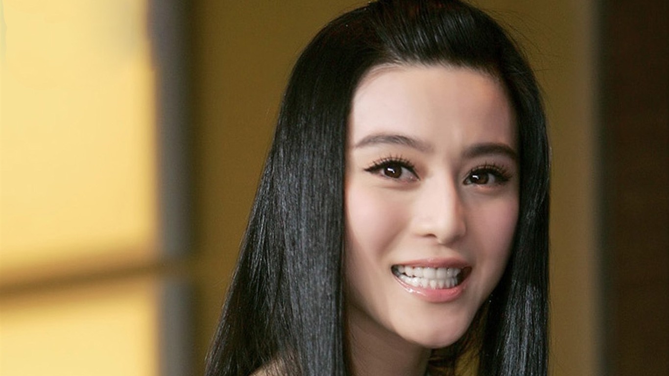 Fan Bingbing álbum de fondo de pantalla (3) #7 - 1366x768