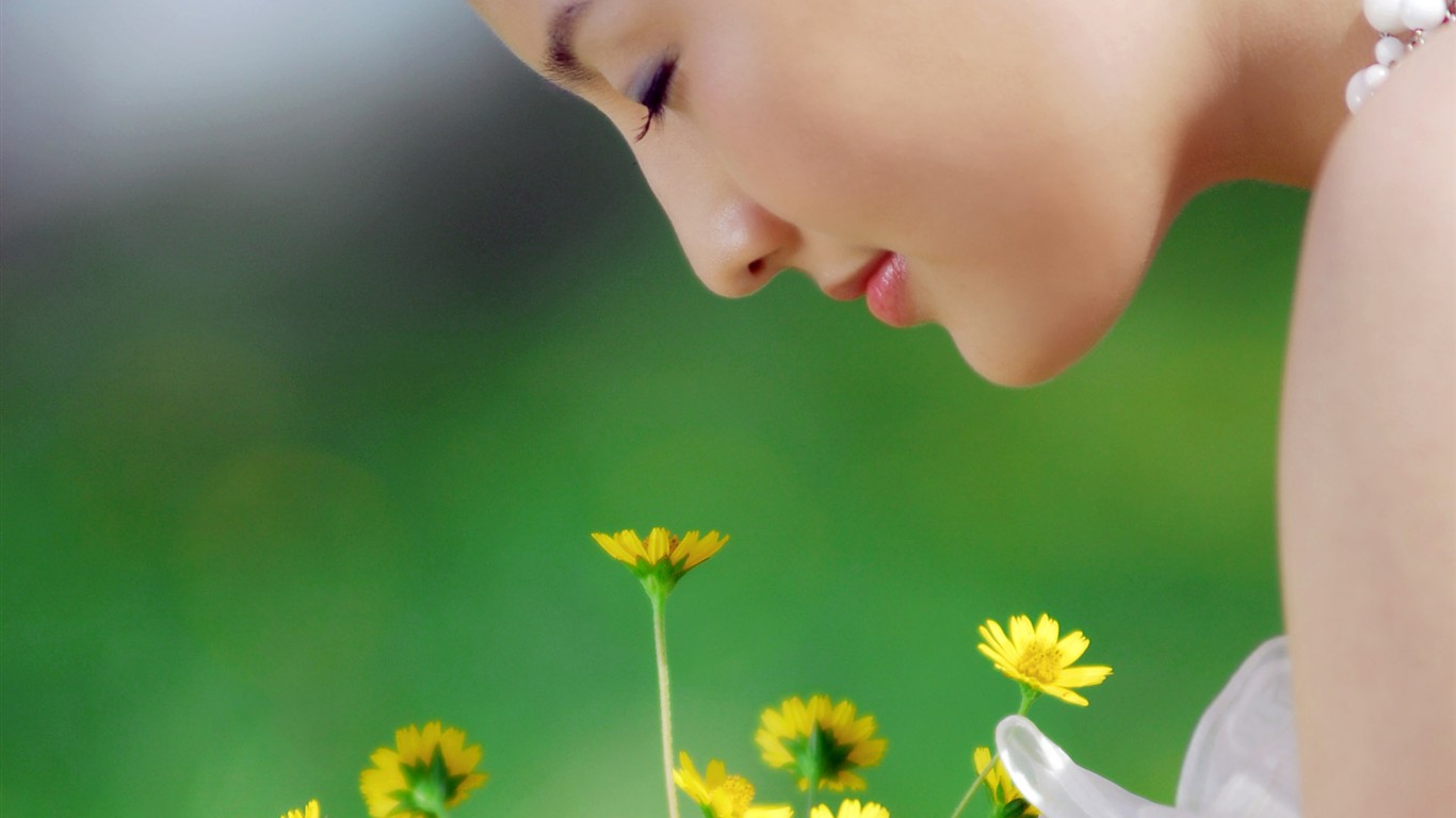 花樣年華美女壁紙 #2 - 1366x768
