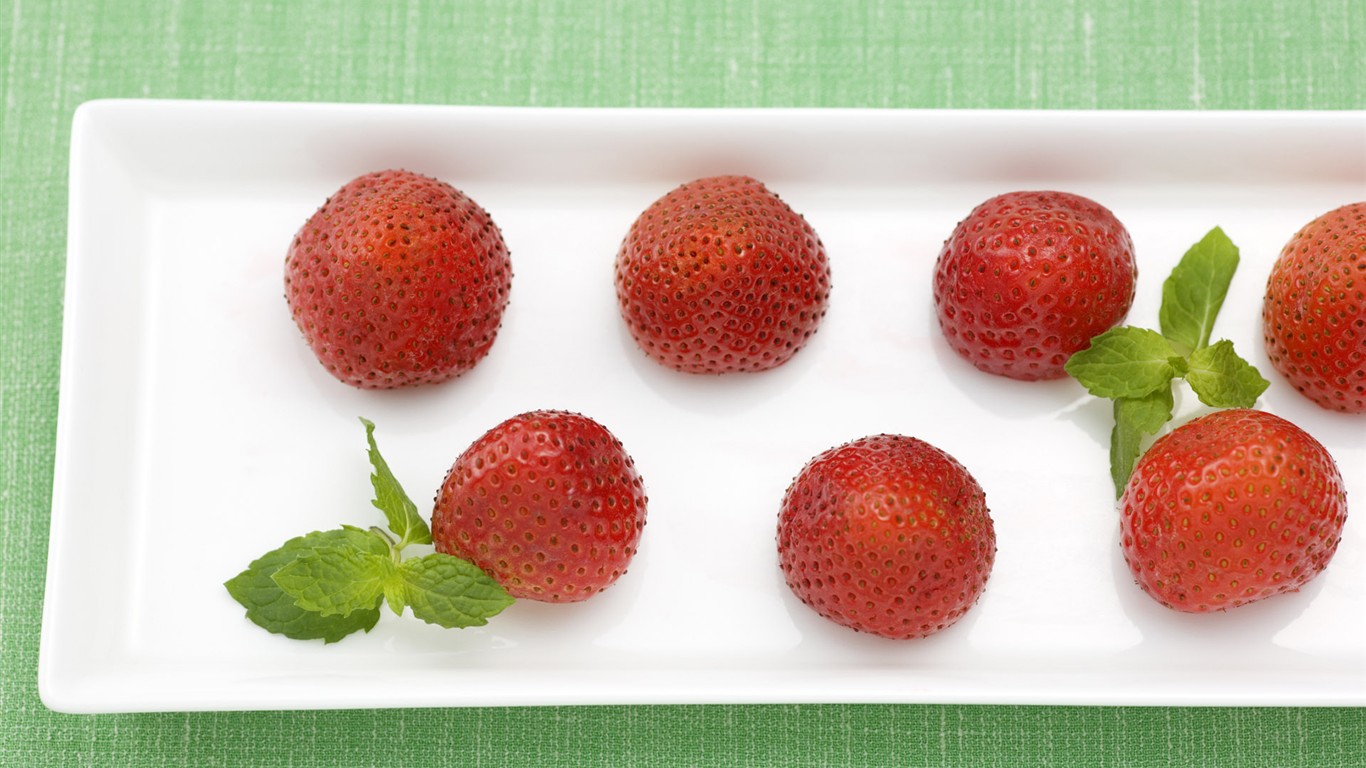 Ovoce Dessert Wallpaper (2) #6 - 1366x768