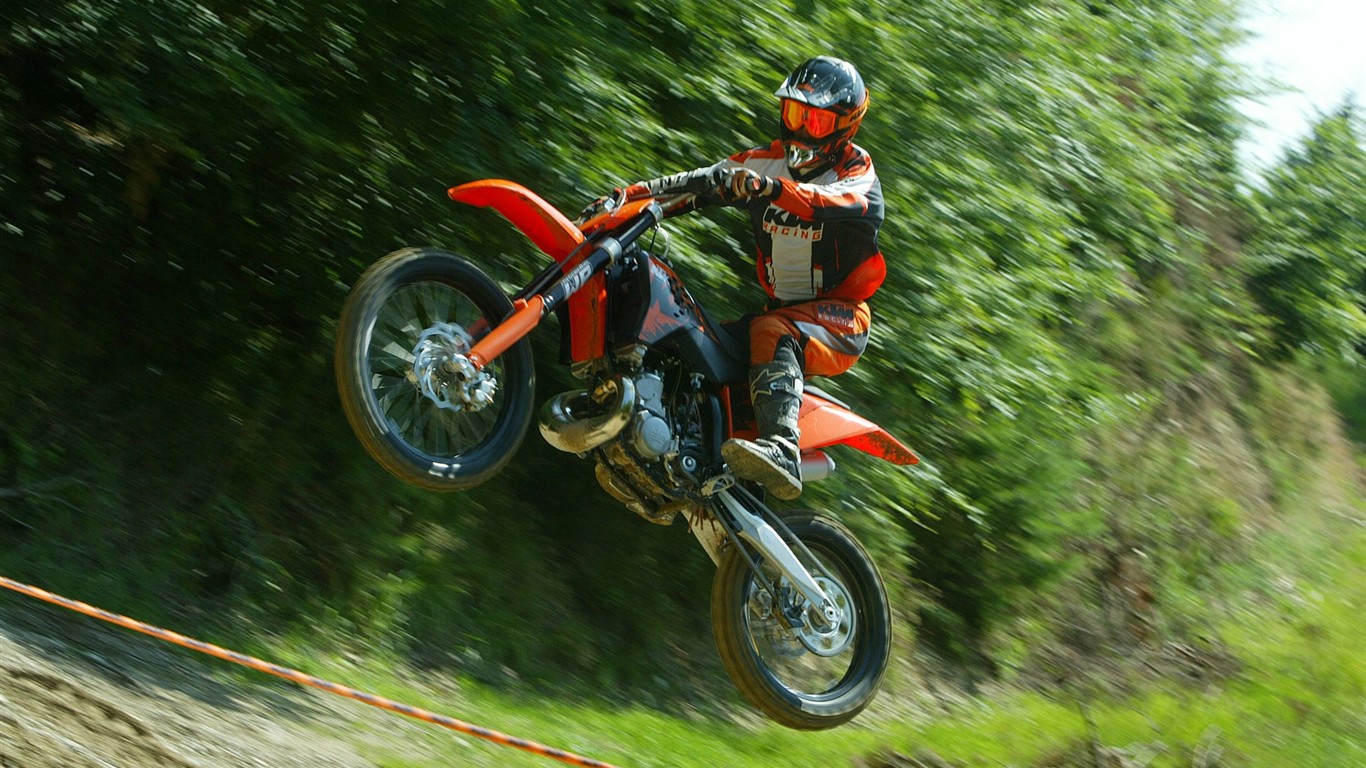 Off-road Motorcycle HD Wallpaper (2) #24 - 1366x768