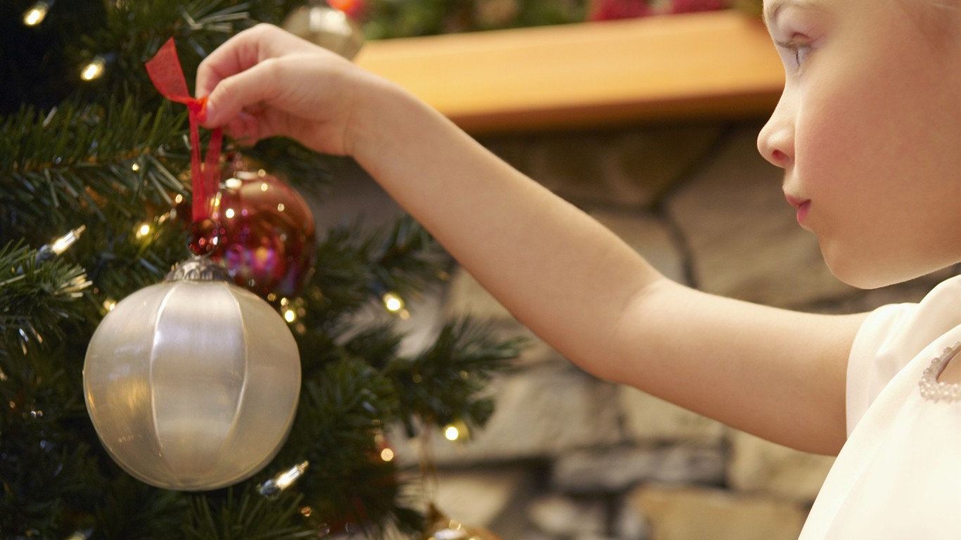 La gente celebra la Navidad Fondos de Inicio #31 - 1366x768