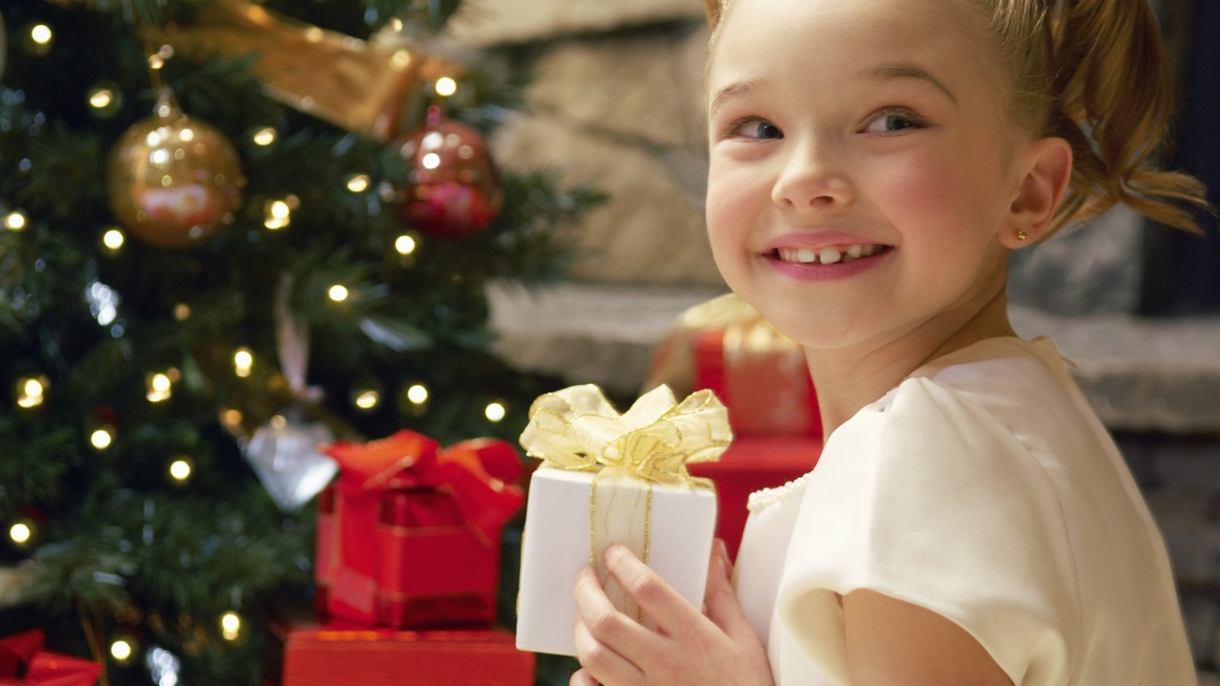 La gente celebra la Navidad Fondos de Inicio #40 - 1366x768