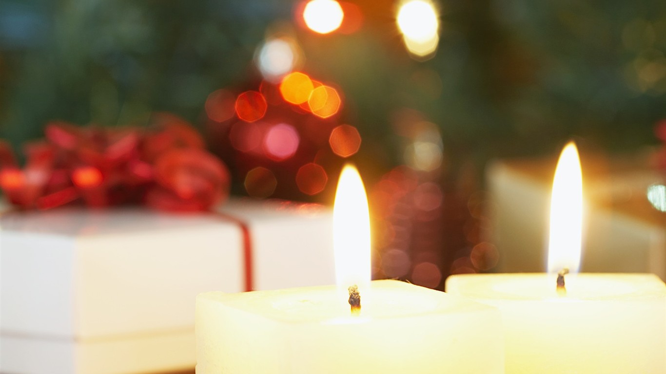 Happy vánočních ozdob na plochu #19 - 1366x768