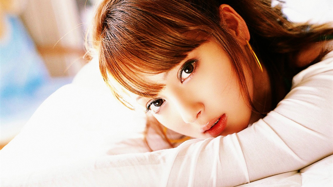 Babyface beautiful wallpaper #1 - 1366x768