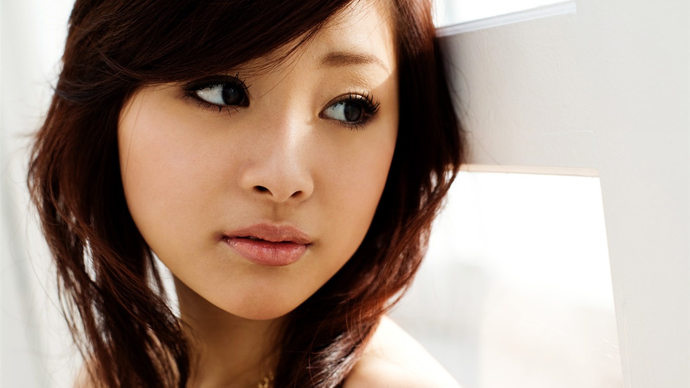 Babyface krásnou tapetu #18 - 1366x768