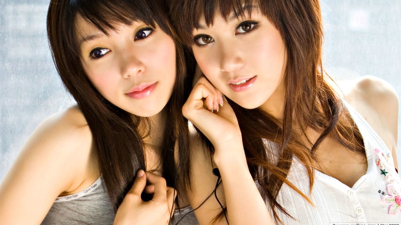 MP3廣告清純美女壁紙 #1 - 1366x768