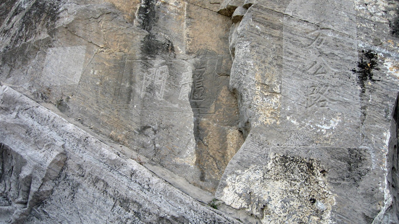 Luoyang, Longmen Grottoes Wallpaper #29 - 1366x768