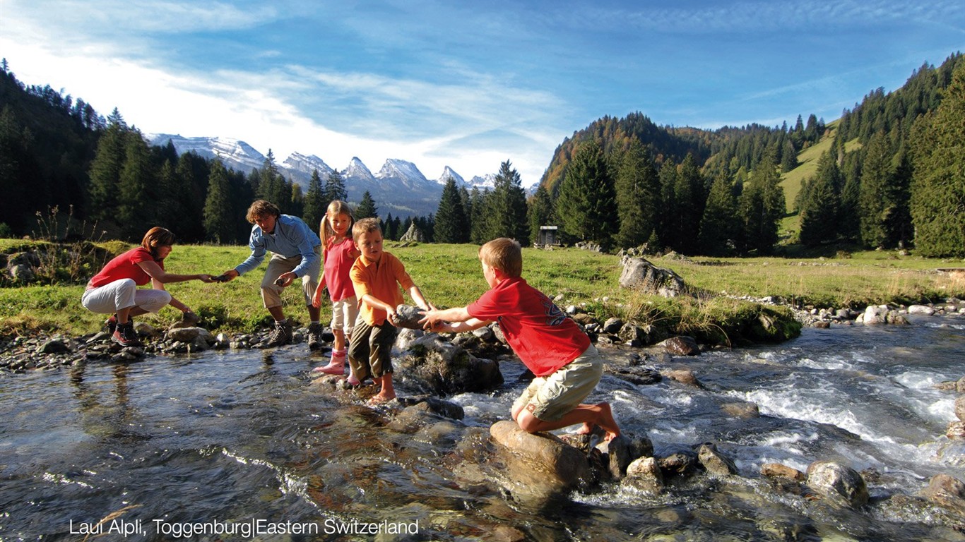 Schweiz Tapete Sommertourismus Attraktionen #17 - 1366x768