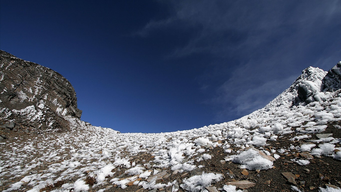 Windows7 官方壁紙 #18 - 1366x768