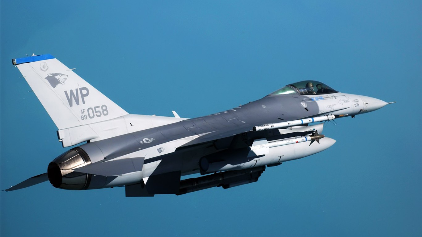 激情戰鬥機高清壁紙 #15 - 1366x768
