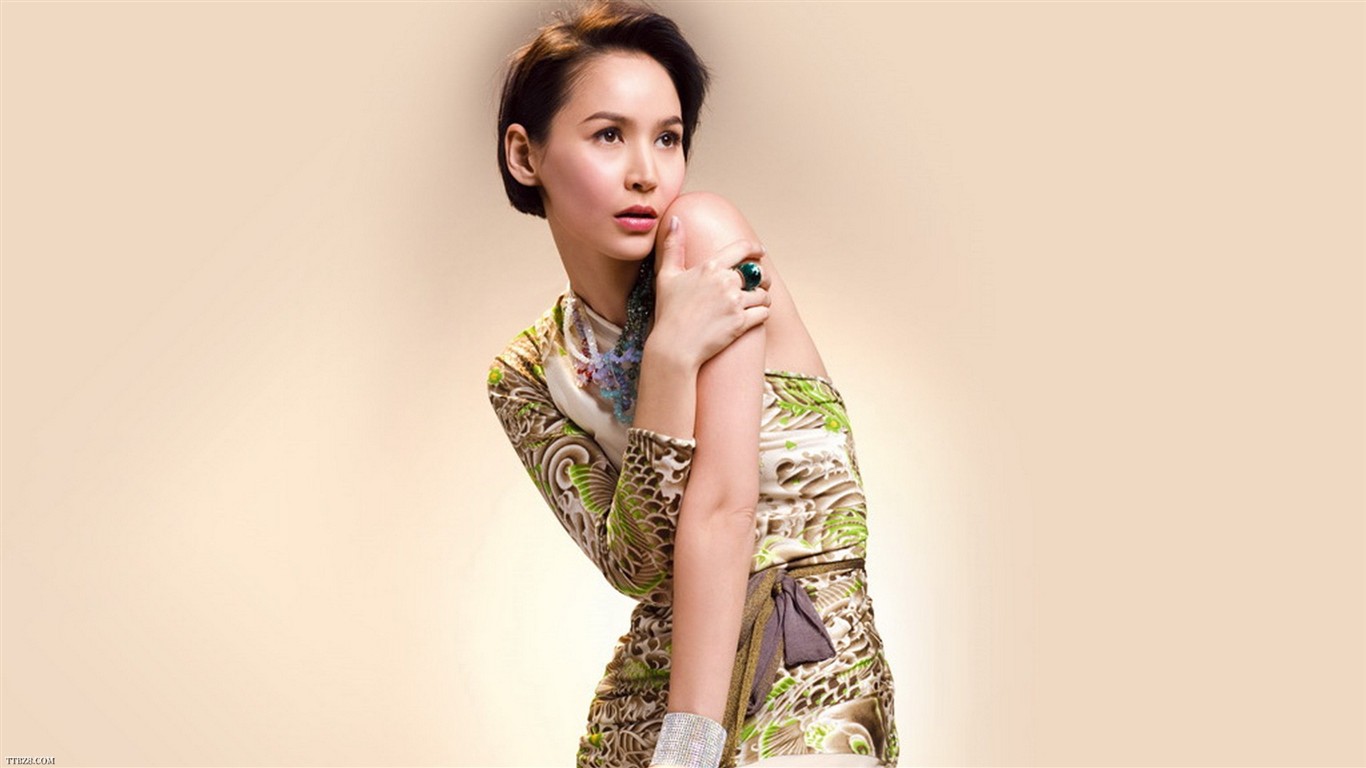 Ama Strang壁紙 #10 - 1366x768