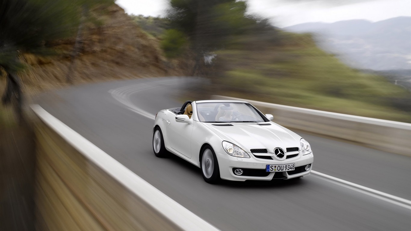 Mercedes Benz wallpaper album (2) #14 - 1366x768
