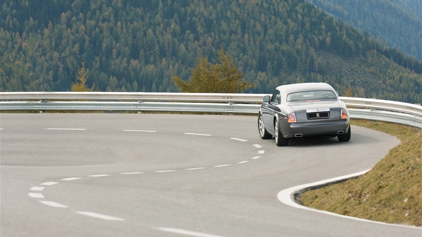 Rolls-Royce Wallpapers Album #18 - 1366x768