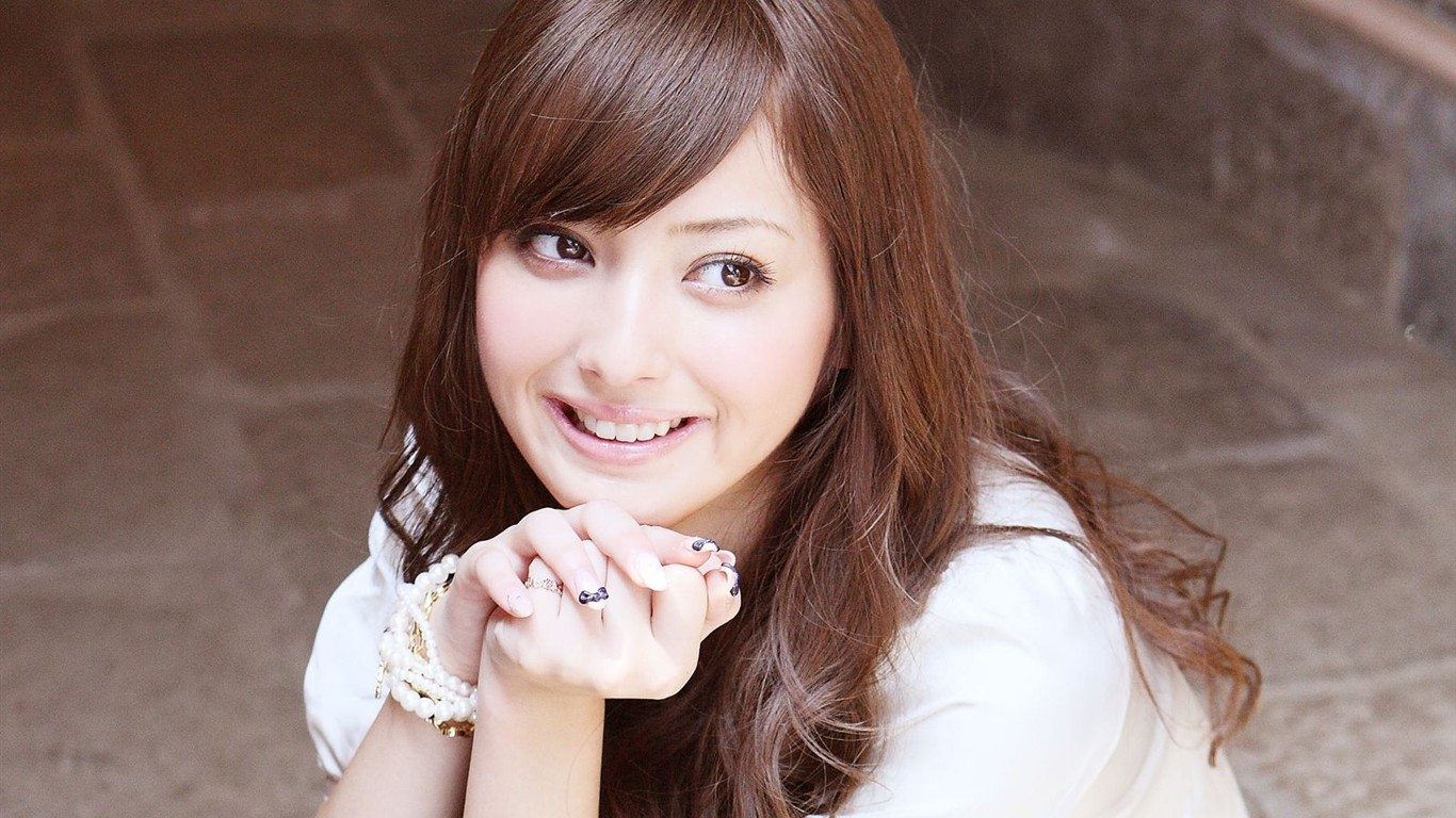 japonský model Sasaki řečtině #14 - 1366x768
