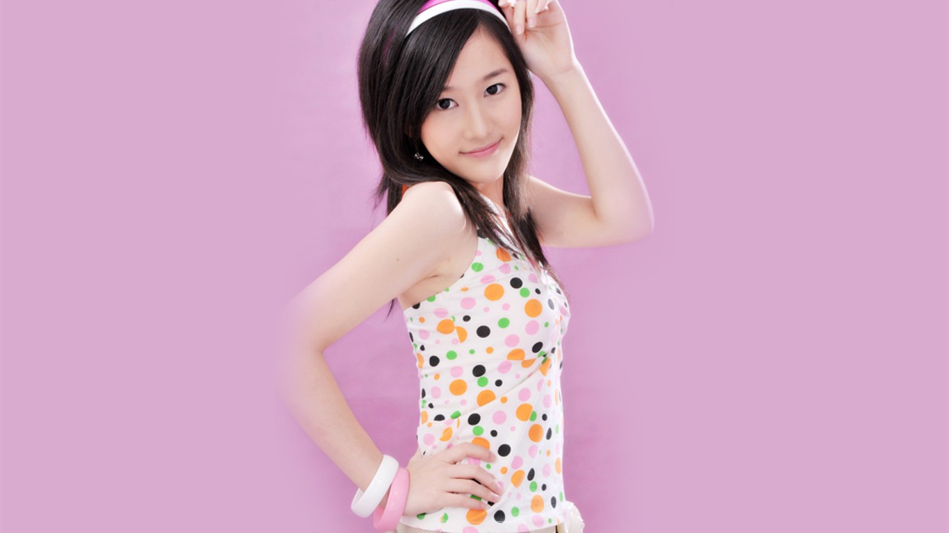 Liu Mei-haltige Tapeten Happy Girl #4 - 1366x768