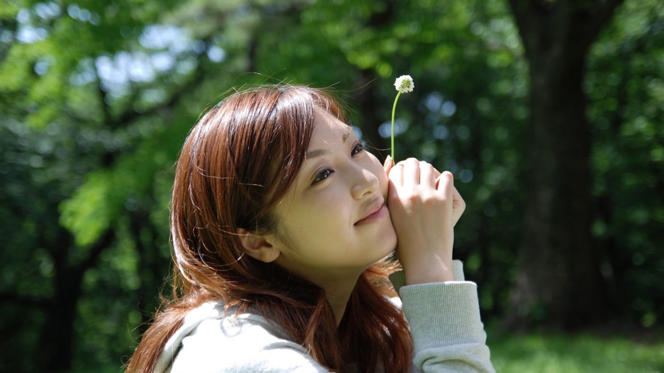 寬屏性感美女壁紙 #4 - 1366x768