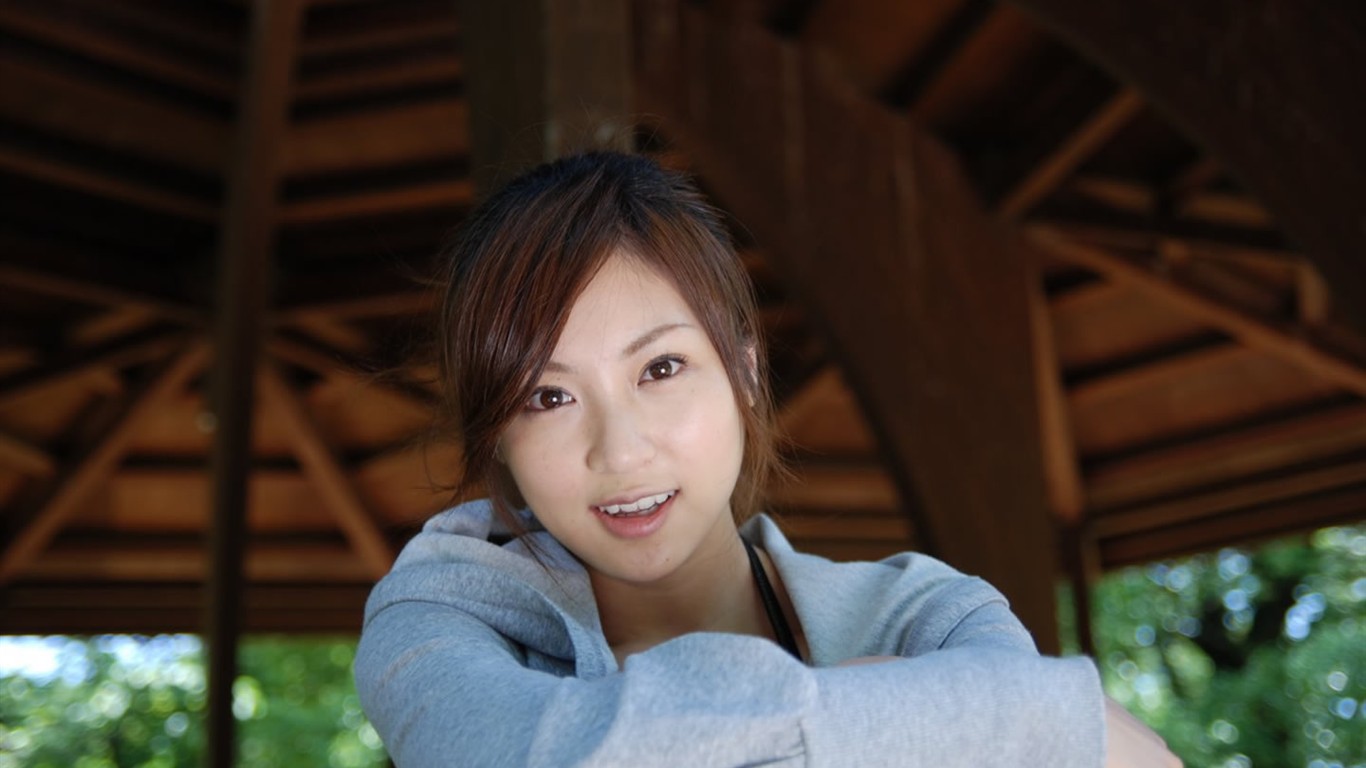 寬屏性感美女壁紙 #7 - 1366x768