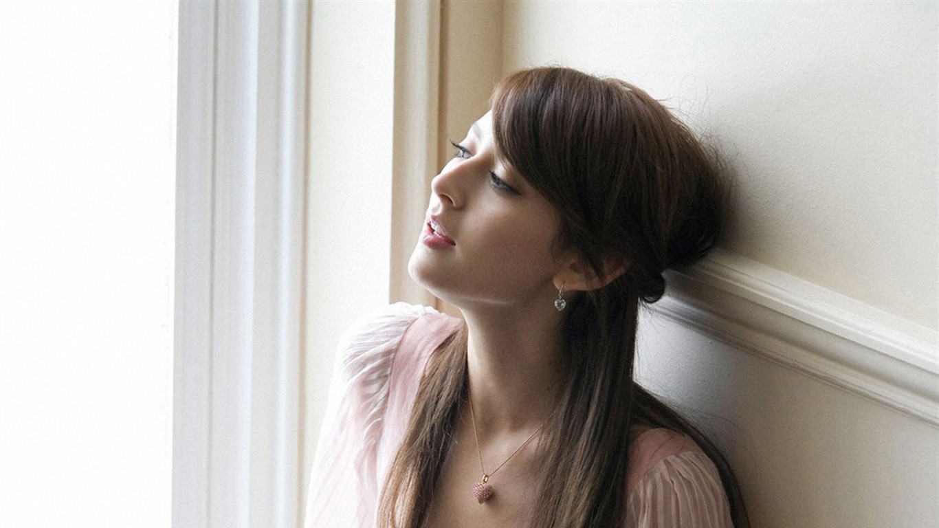 Leah Dizon壁紙專輯 #3 - 1366x768