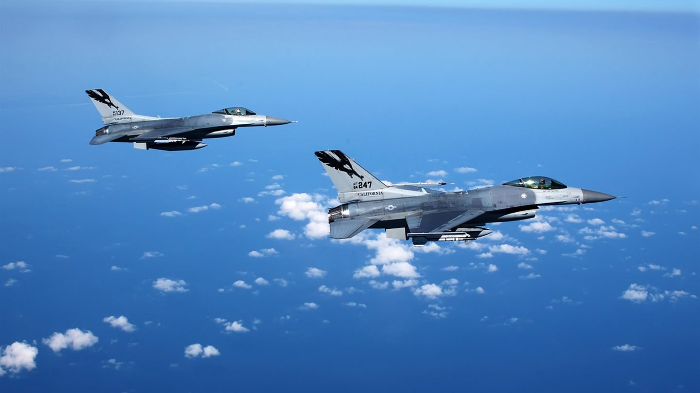 軍用空中裝備英姿壁紙 #25 - 1366x768