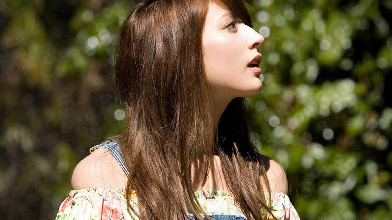 莉亞迪桑絕美壁紙 #5 - 1366x768