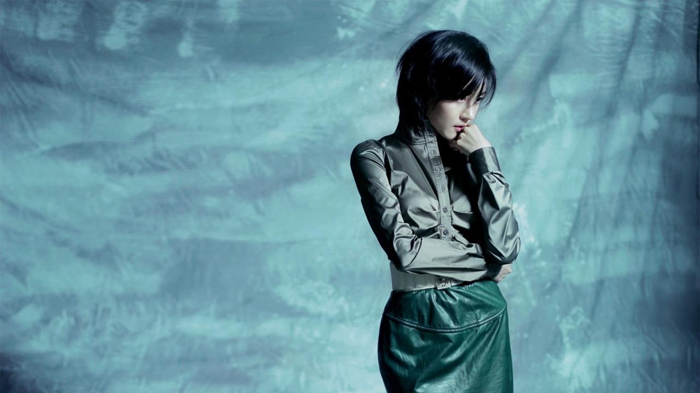 South Korean beauty model wallpaper #2 - 1366x768