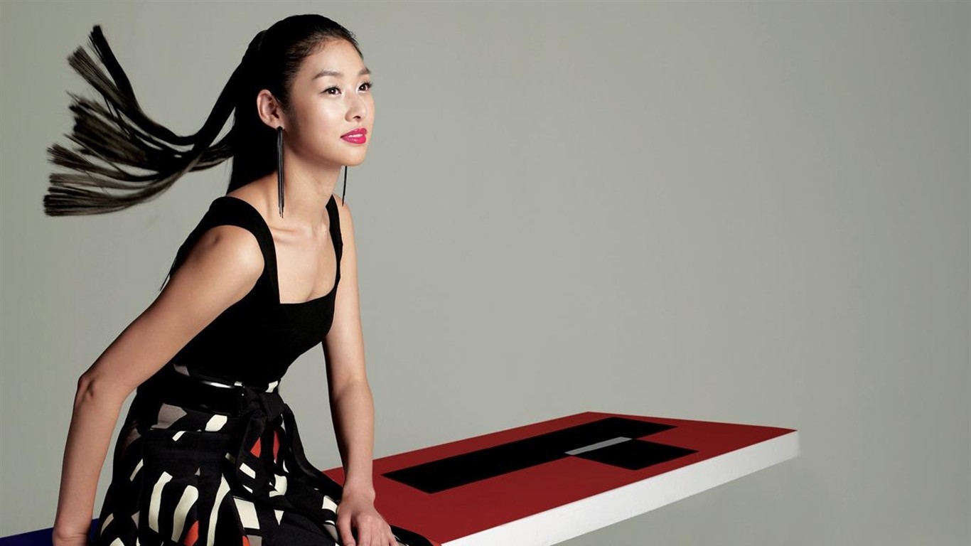 South Korean beauty model wallpaper #7 - 1366x768