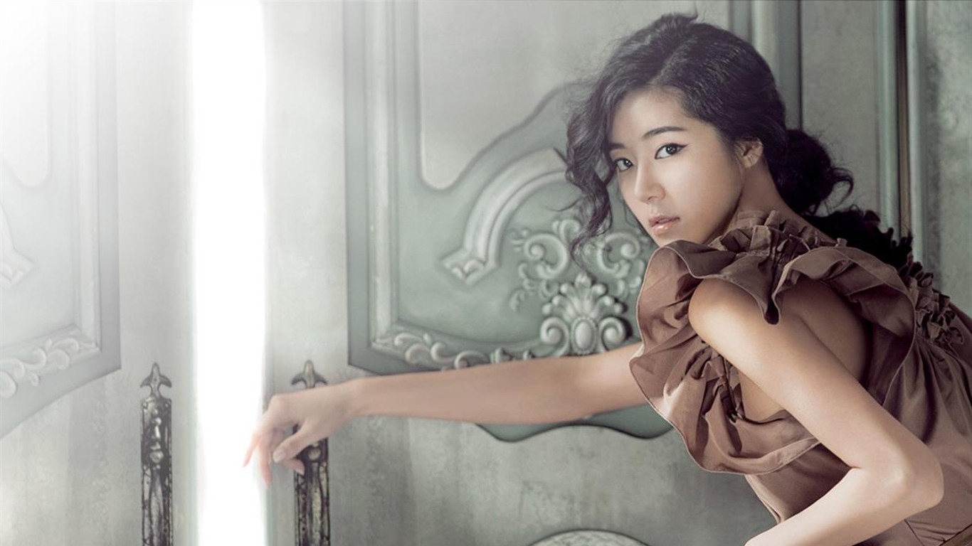 Südkoreanische Schönheit Modell Tapete #9 - 1366x768