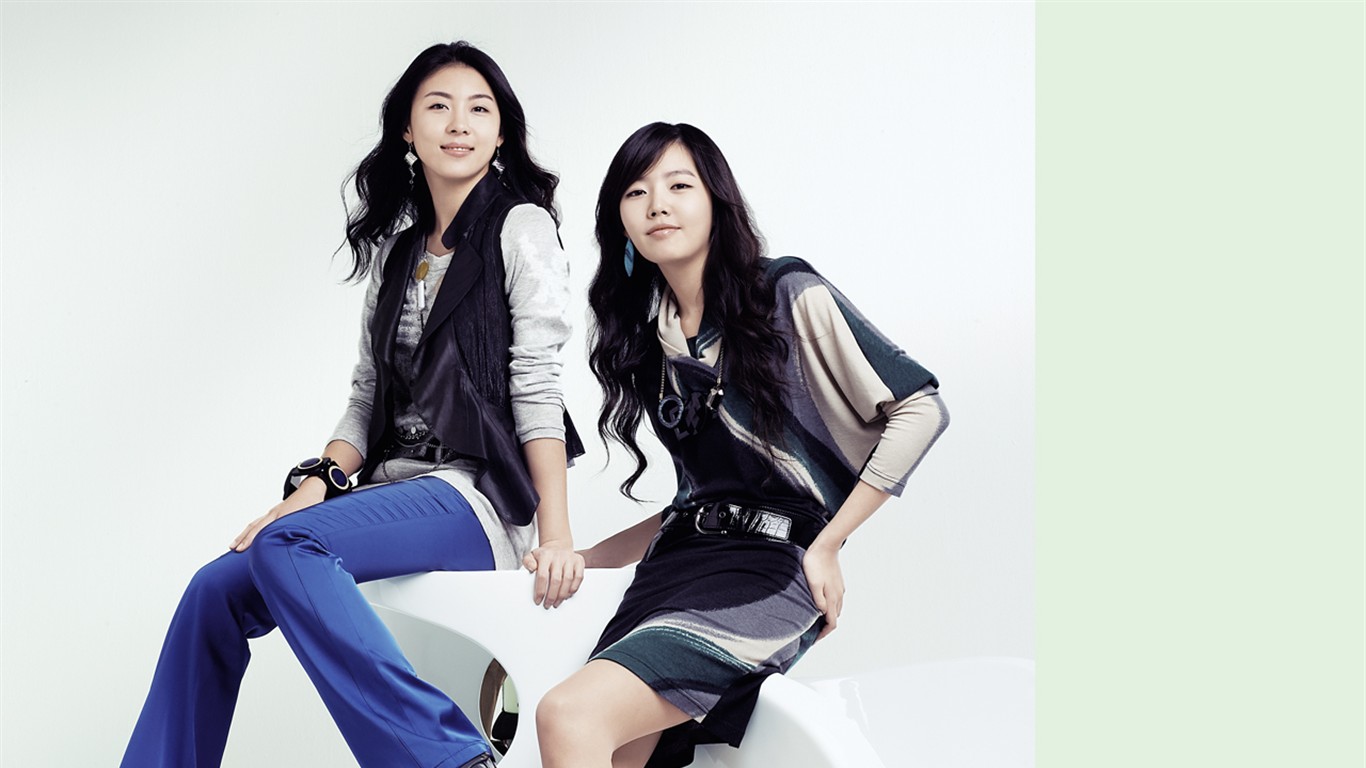 韓國美女模特壁紙 #14 - 1366x768