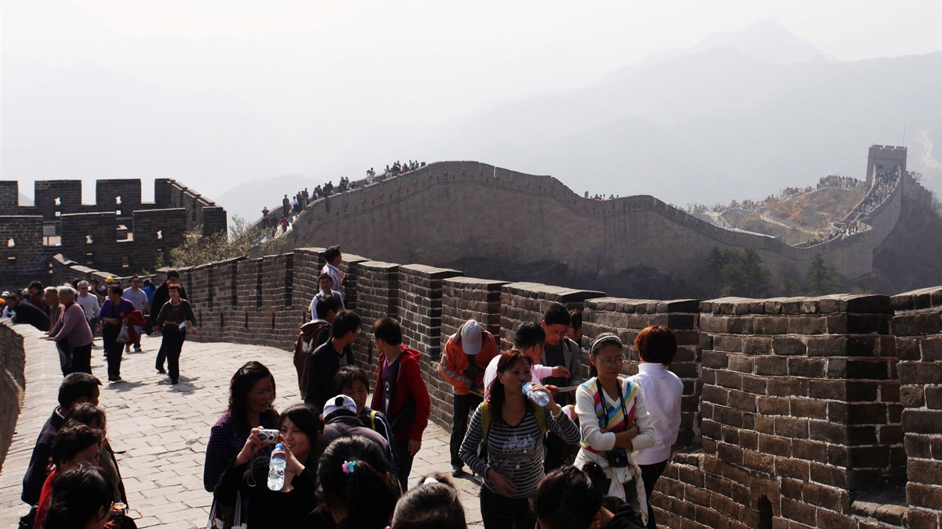 Peking Tour - Badaling Velká čínská zeď (GGC práce) #6 - 1366x768