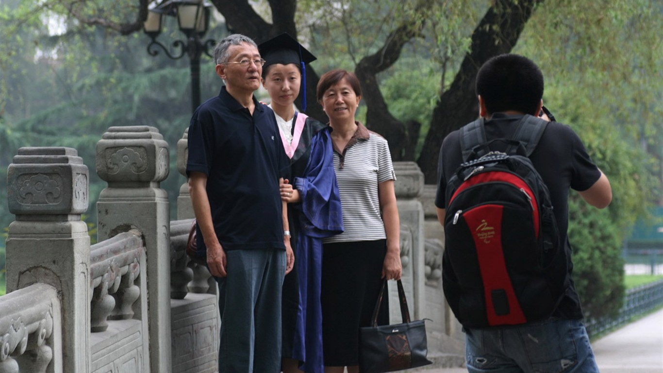 Glimpse of Peking University (Minghu Metasequoia works) #12 - 1366x768