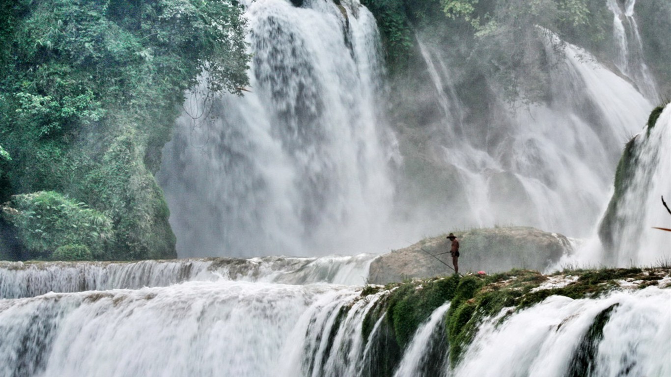 Detian Falls (Minghu Metasequoia works) #11 - 1366x768