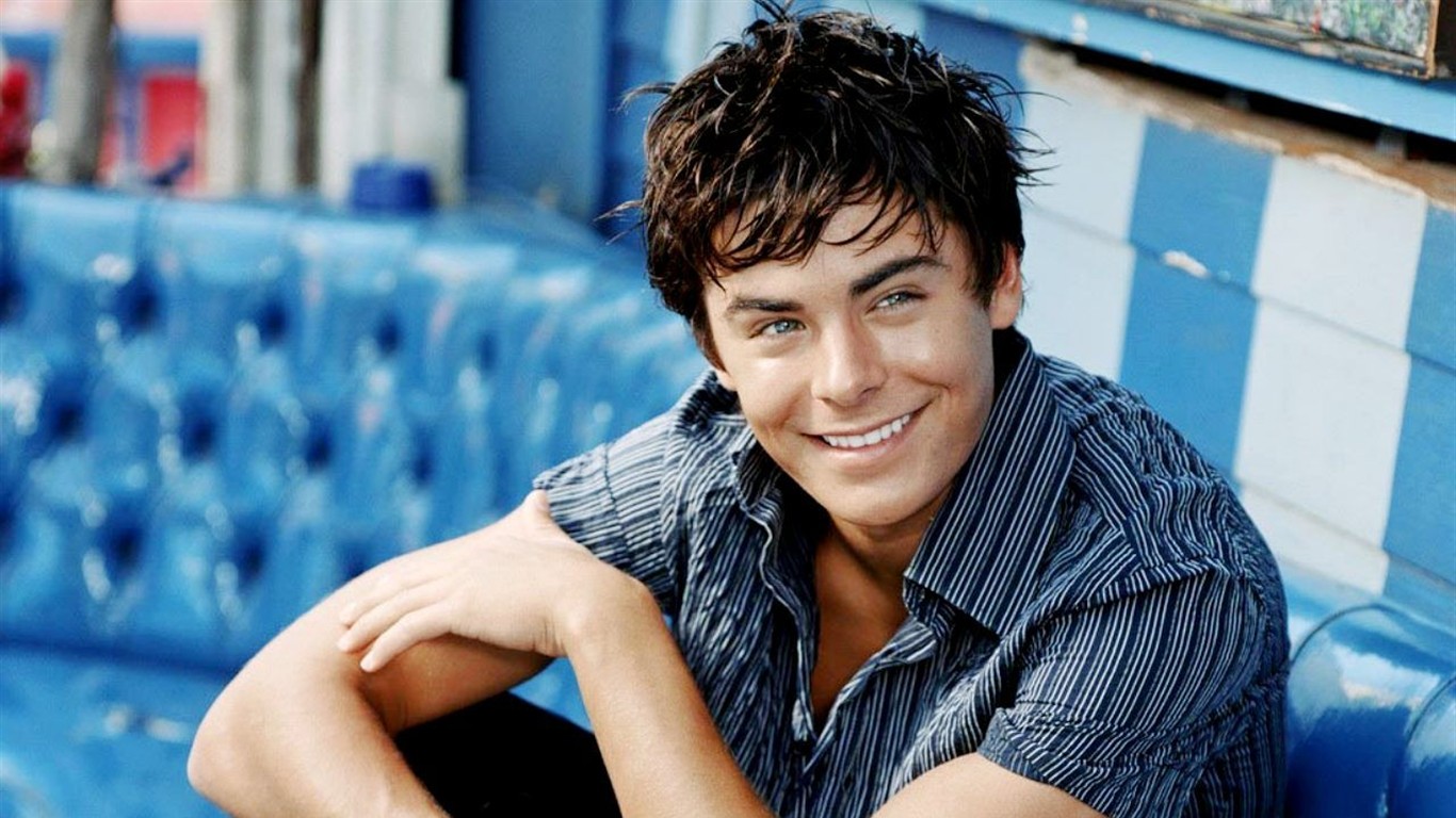 Zac Efron fond d'écran #7 - 1366x768