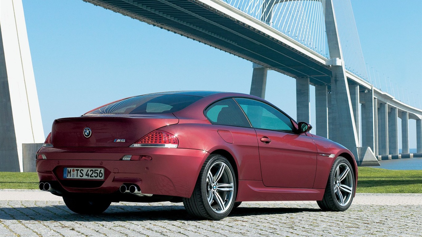 BMW M6-Wallpaper #3 - 1366x768