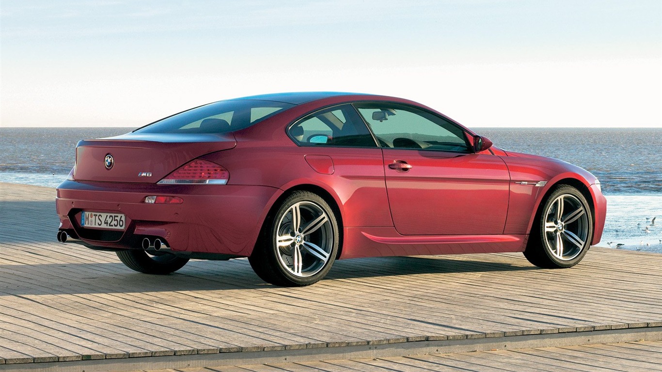 BMW는 - M6 배경 화면 #5 - 1366x768