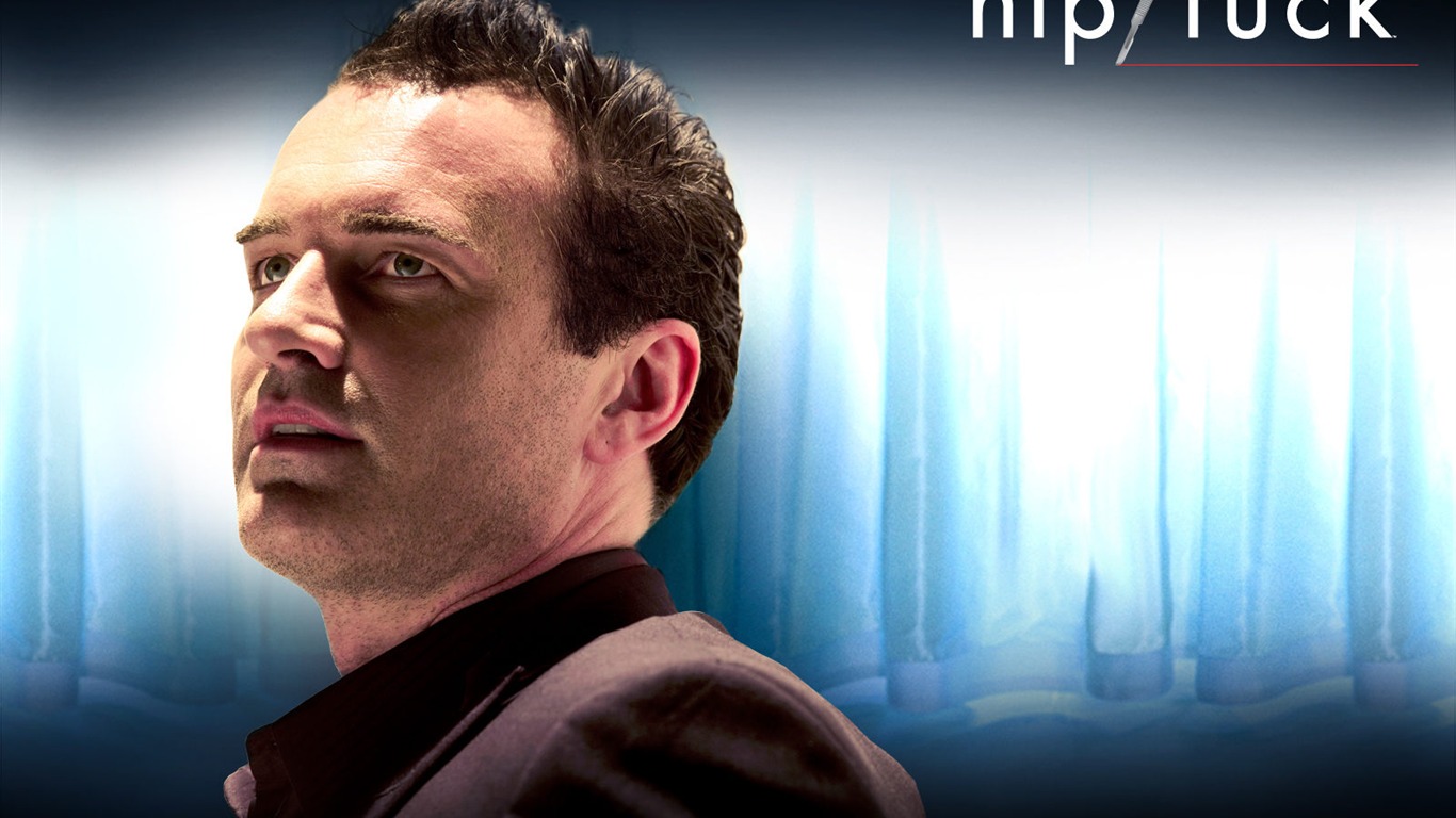 Nip Tuck wallpaper #9 - 1366x768