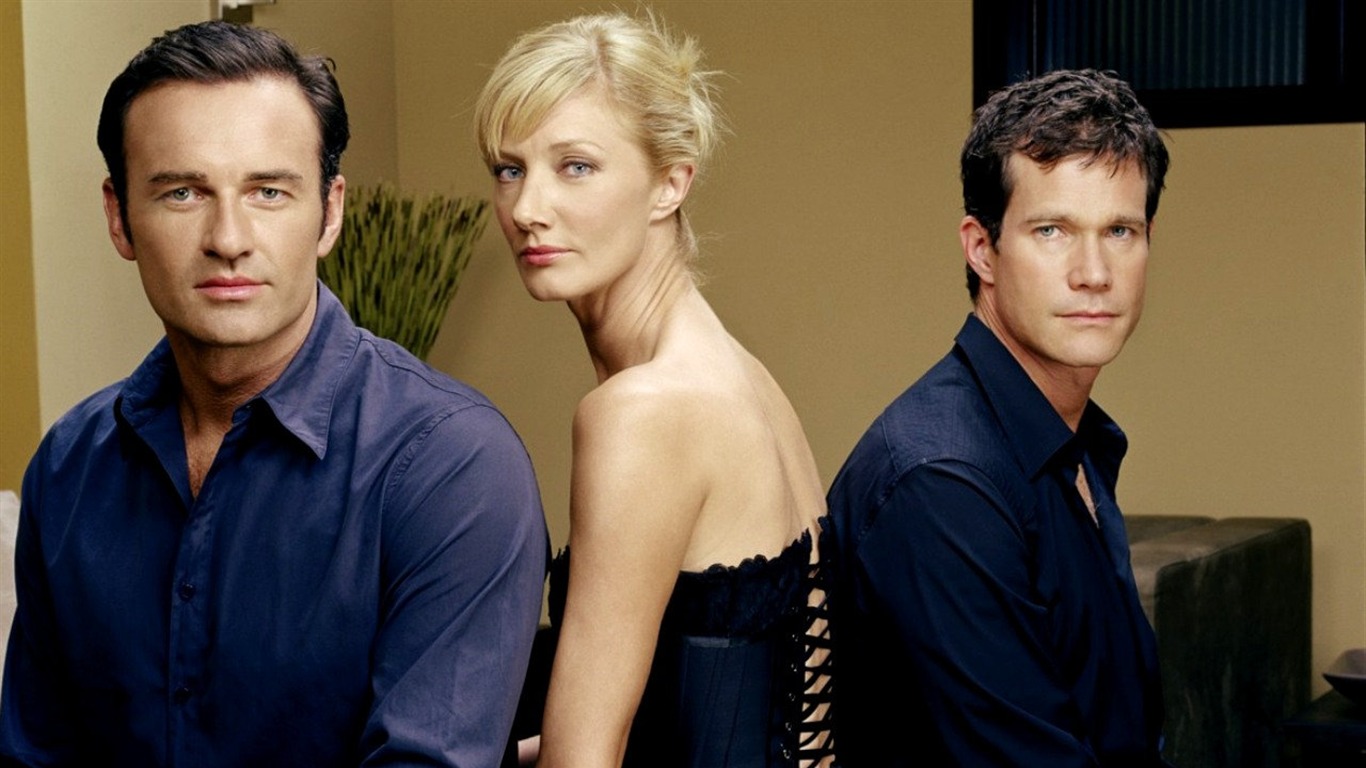 Nip Tuck wallpaper #11 - 1366x768